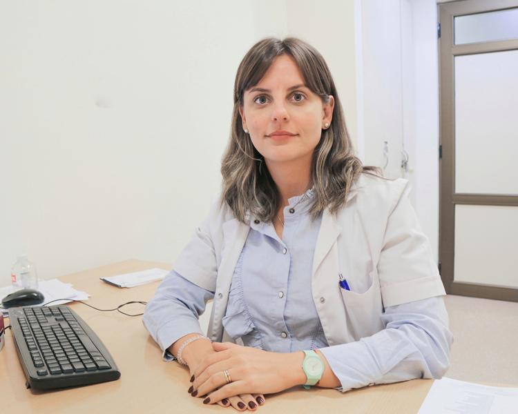 Dra. Adriana Seewald
