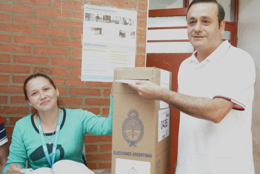 el-gobernador-voto-sixto-1089x730
