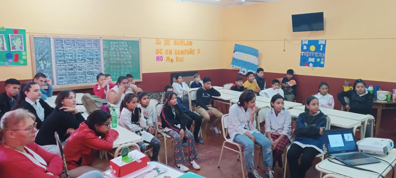 JR Esc 86 Apostoles