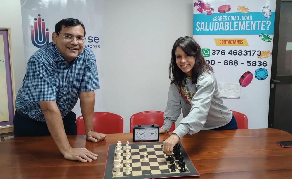 JR entrega tableros ajedrez Obera