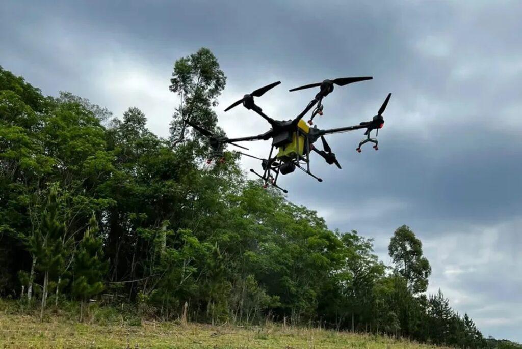 drone-pulverizador-1024x686 (1)