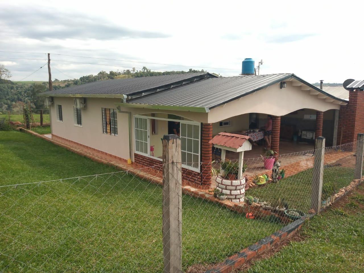 Ep.Vivienda rural de la familia de Luis Strieder construida en el kilómetro 14 Ruta a Londero y Ruta Provincial 222, de Colonia Aurora