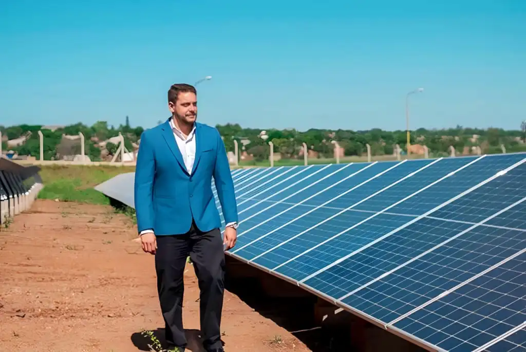 Parques-Solares-Silicon-Misiones-con-Paolo-Quintana-Ministro-de-Energia-de-Misiones