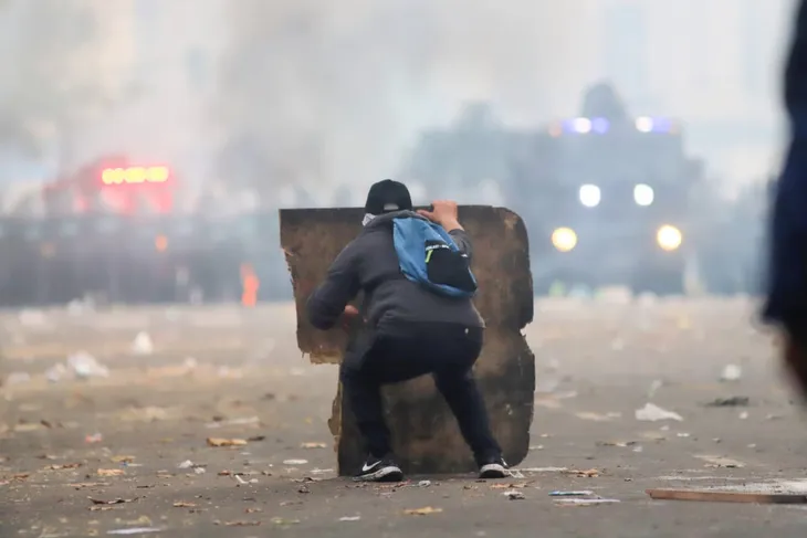 represion-congreso-ley-bases-senado-126-1