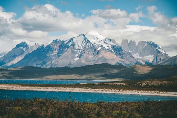 pexels-luisdalvan-1684166-1-700x466-1