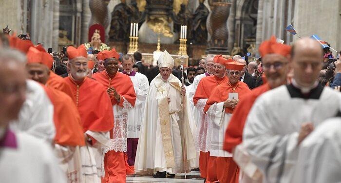 Papa-Francisco-Nuevos-cardenales-700x375
