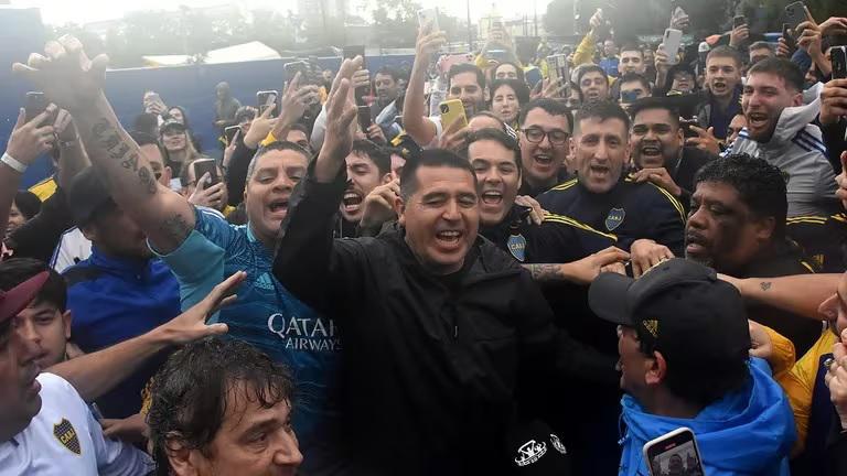 Juan-Roman-votacion