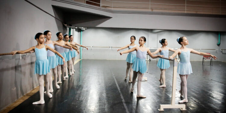 Seminario-de-Danzas-750x375-1